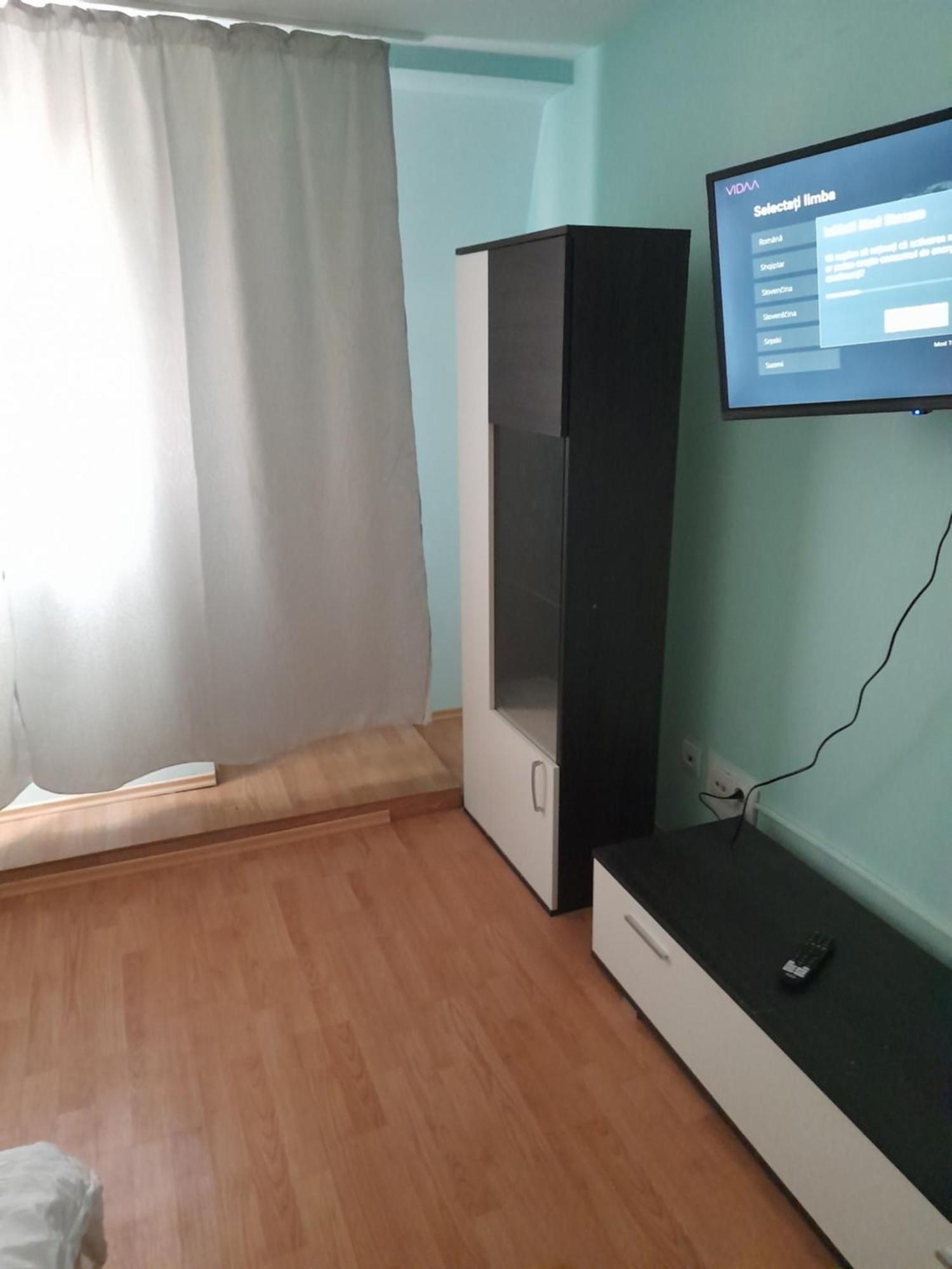 クルージュ＝ナポカGarsoniera Sic Zona Terapia Zona Linistita La Casa Cu Parcareアパートメント エクステリア 写真
