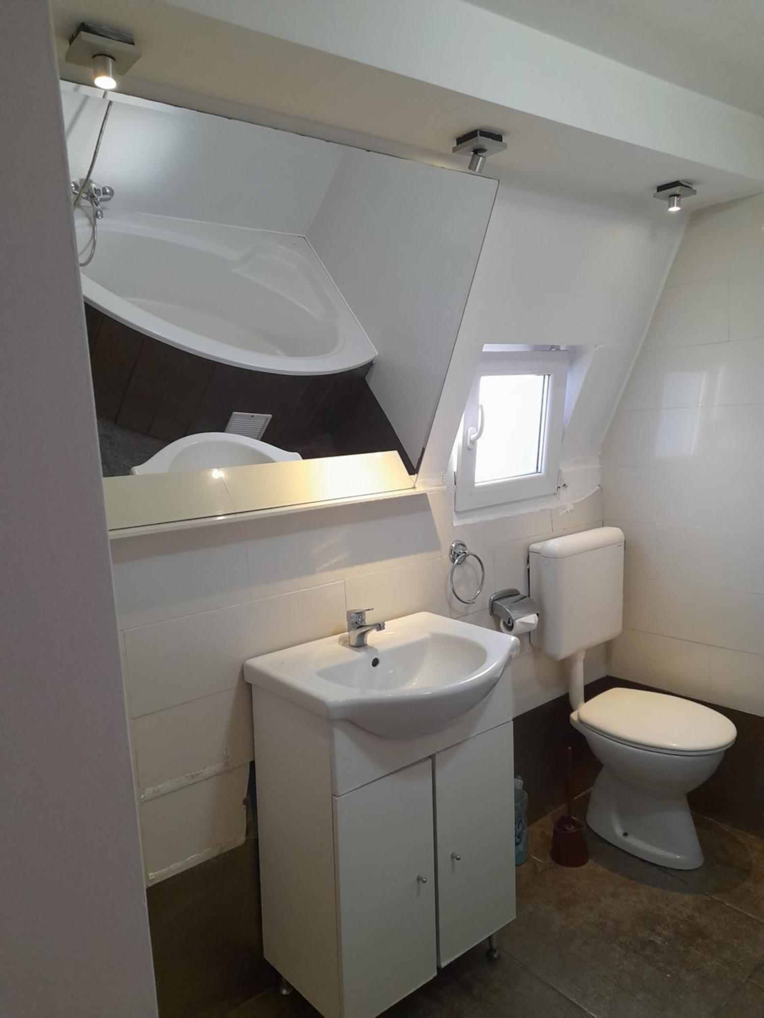 クルージュ＝ナポカGarsoniera Sic Zona Terapia Zona Linistita La Casa Cu Parcareアパートメント エクステリア 写真