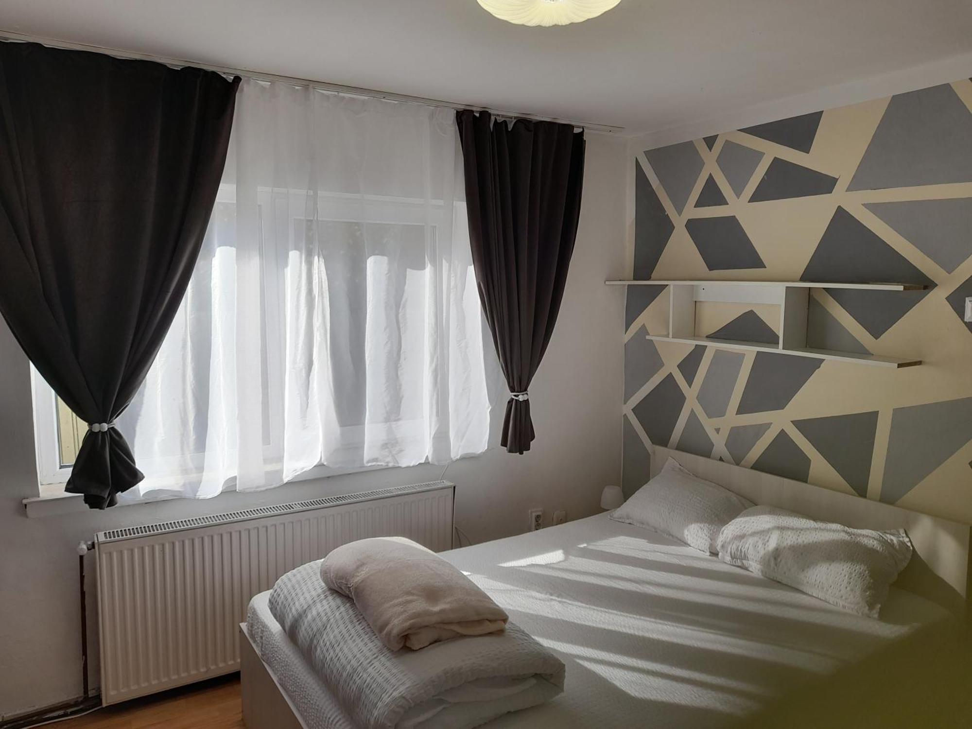 クルージュ＝ナポカGarsoniera Sic Zona Terapia Zona Linistita La Casa Cu Parcareアパートメント エクステリア 写真